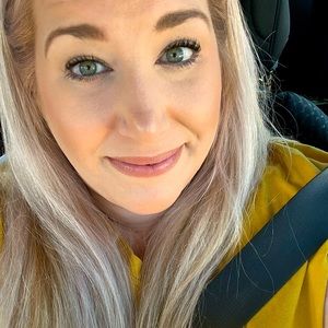 Meet your Posher, Parris